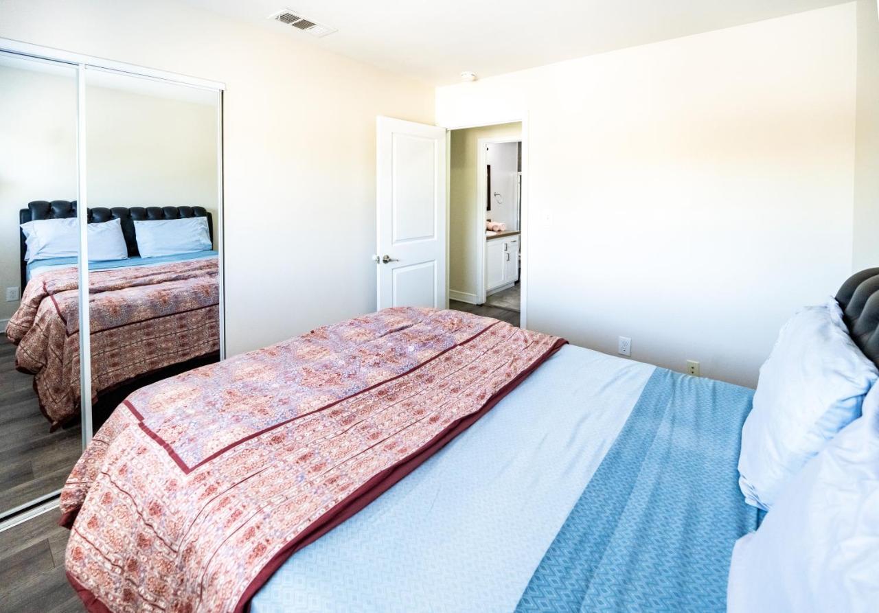 Spacious 5 Bedroom 3 Bath Modern By Downtown La With Parking Appartement